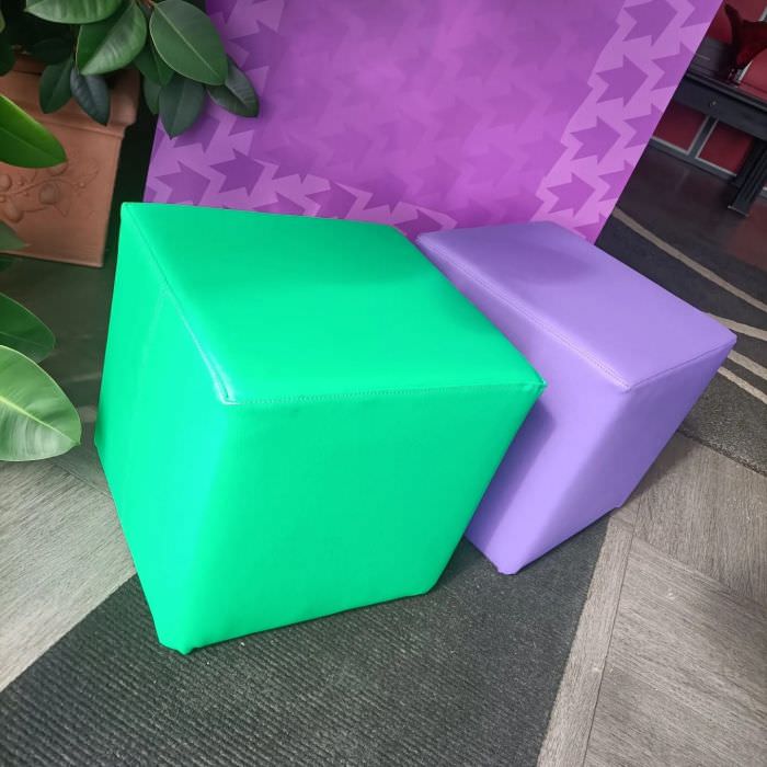 Fabrication sur mesure d'assises cube