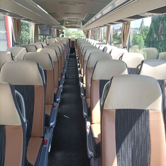 Rénovation siège de bus Mercedes