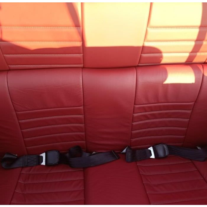 Revêtement des sièges d'un avion Jodel