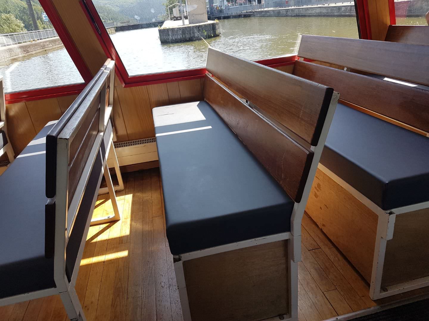 Banquettes des bateaux du Plan Incliné