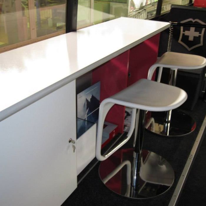 Aménagement d'un bus publicitaire suisse