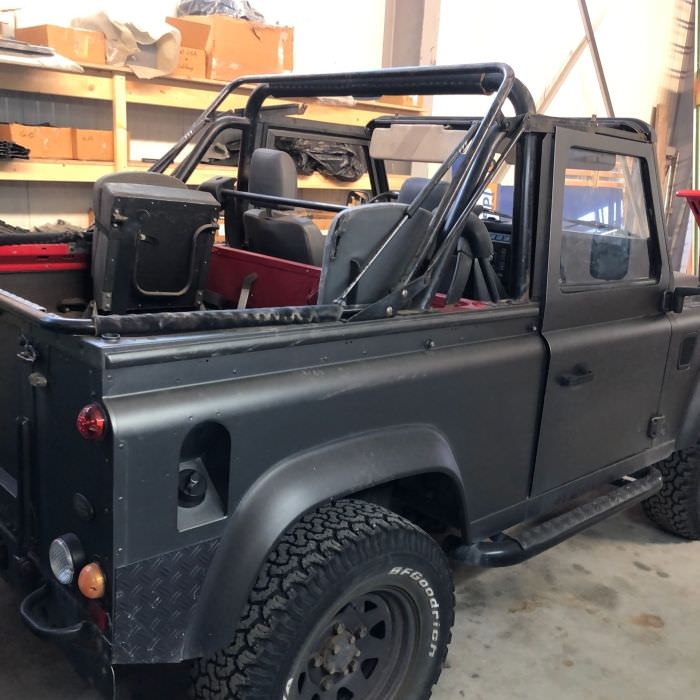 Fabrication de capote pour Land Rover
