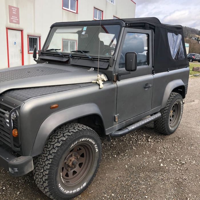 Fabrication de capote pour Land Rover