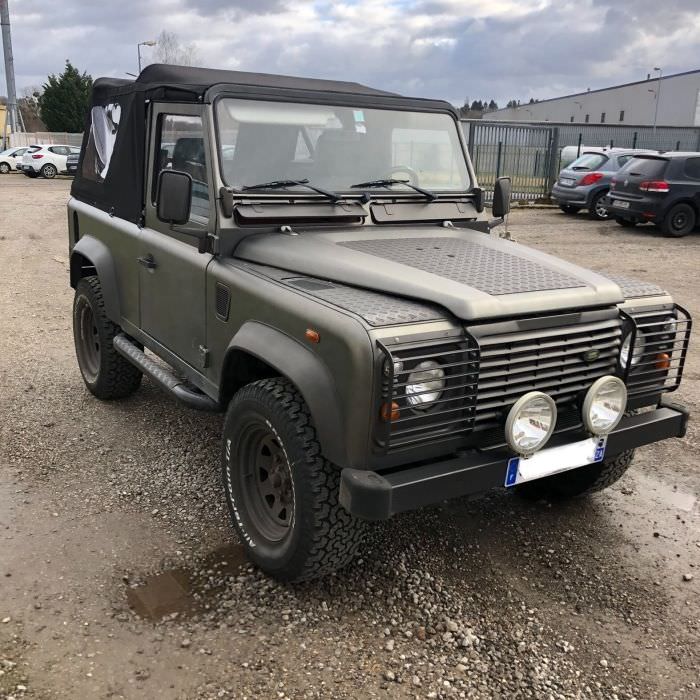 Fabrication de capote pour Land Rover