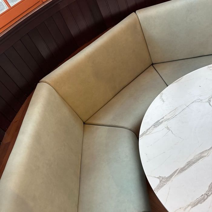 Confection de banquettes pour restaurant