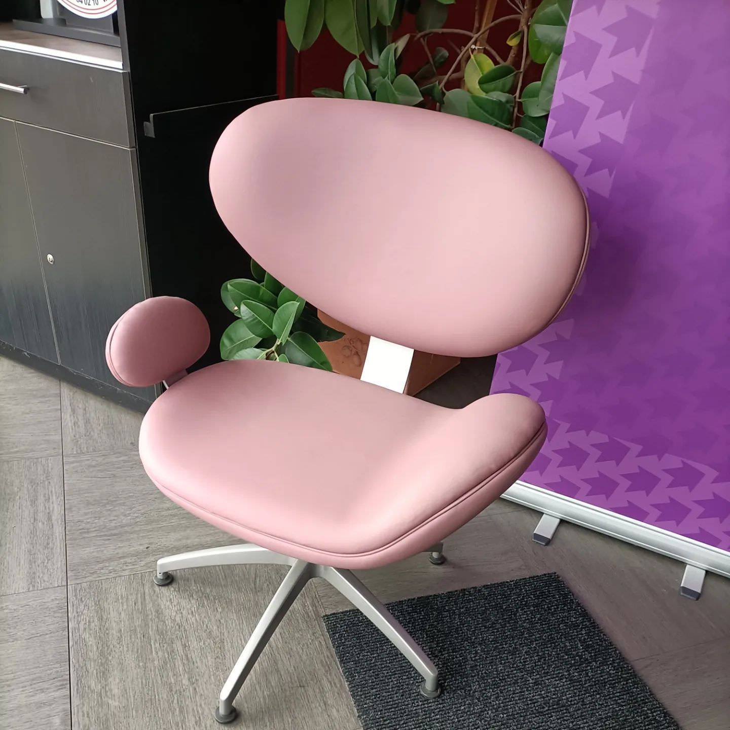 Rénovation chaise de fast food