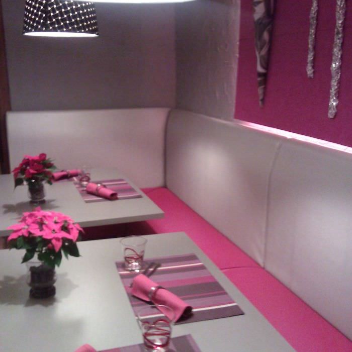 Fabrication sur mesure de banquettes de restaurant