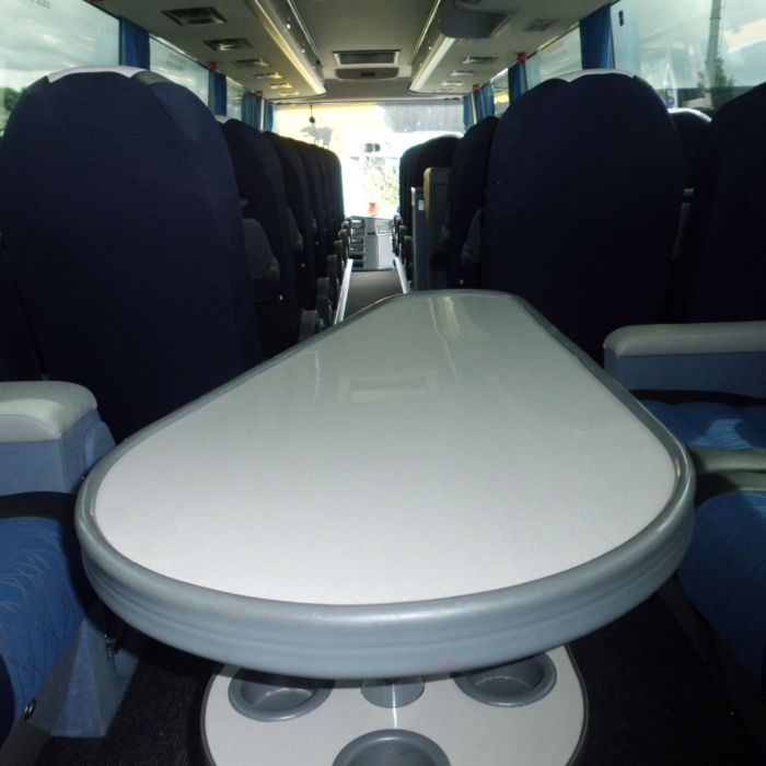 Rénovation de la sellerie d'un bus de voyage