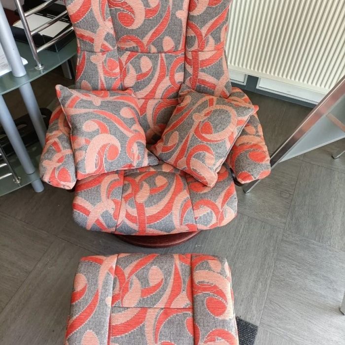 Recouvrement fauteuil avec repose pied